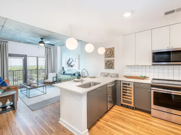 Deca Camperdown Apartments