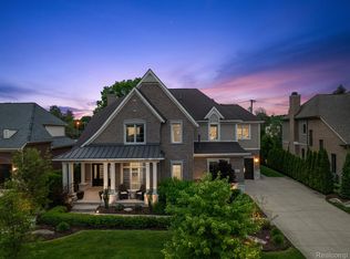 1185 Manchester Rd, Birmingham, MI 48009