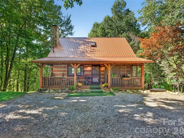 602 Quail Cove Rd, Clyde, NC 28721