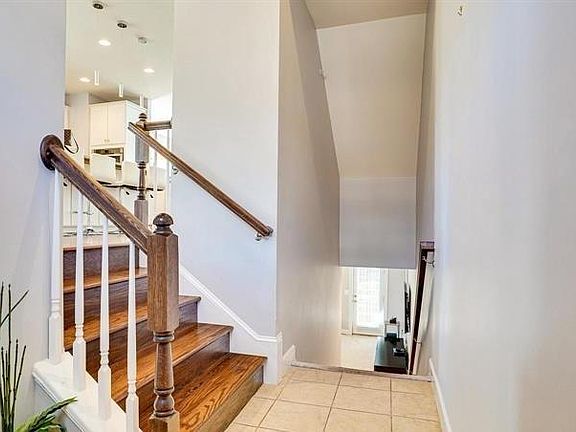 4th image of 10703 Cameron Glen Dr