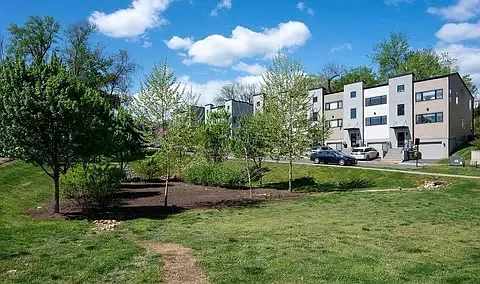 119 Roades Ct — Photo 17