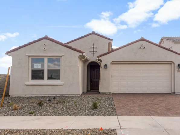 1373 W Saddle Run, Apache Junction, AZ 85120