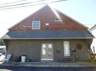 29 S Charles St, Ephrata, PA 17522