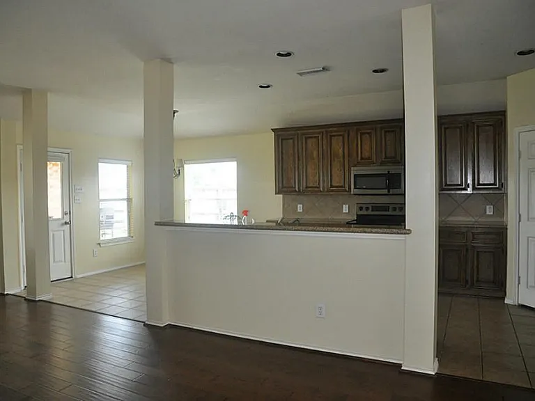 20906 Springport Ct — Photo 9