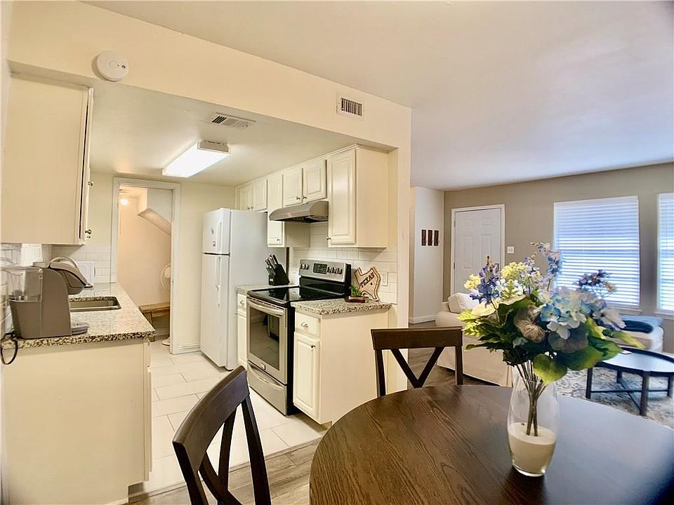 2124 Burton Dr Austin, TX, 78741 Apartments for Rent Zillow