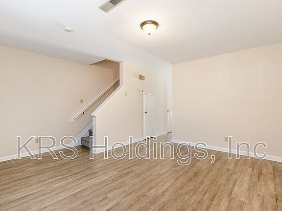 2nd image of 2519 Hitchcock Dr