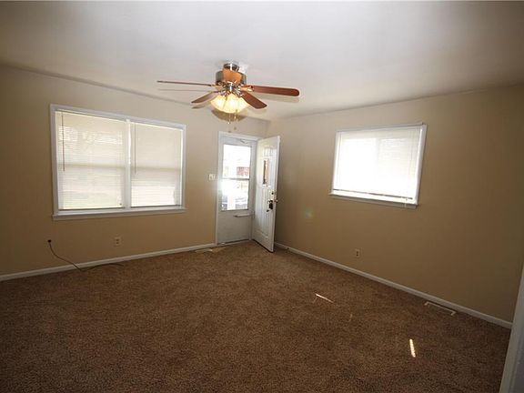 5th image of 610 Hanley St #612