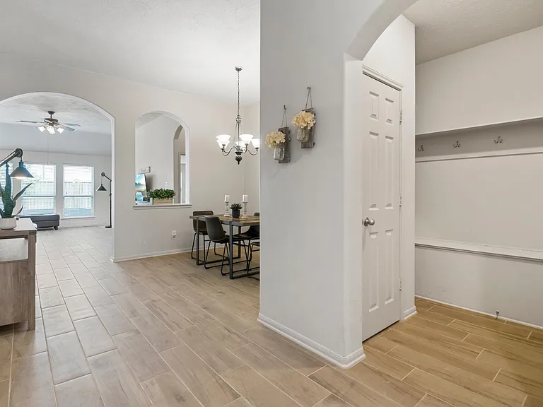21930 Cascade Hollow Ln — Photo 15