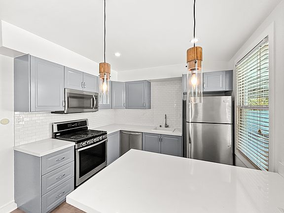4th image of 1216 N Crescent Heights Blvd APT 7