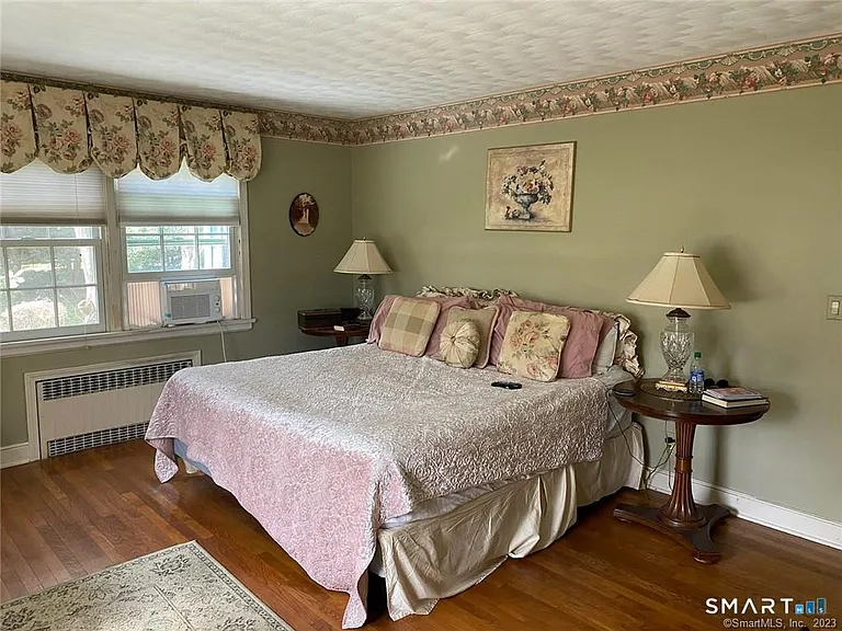 94 Fennbrook Dr — Photo 31