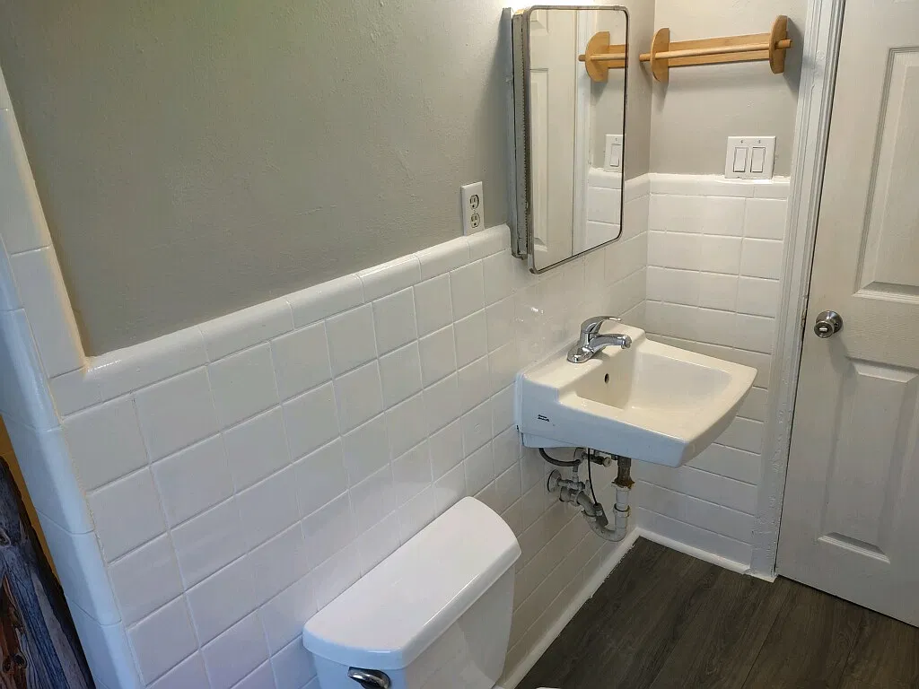 5319 Dixie Hwy — Photo 3