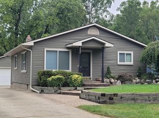 2900 Midvale Dr, Rochester Hills, MI 48309