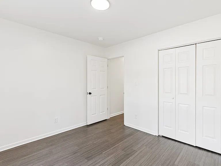 913 Tennyson Dr — Photo 10