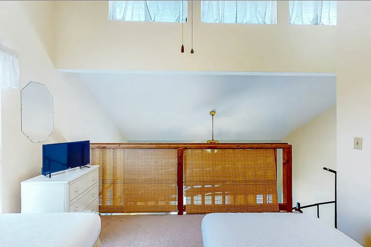 2 bed, 758 sqft, $1,800 — Photo 4