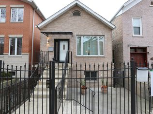 3221 S Wallace St, Chicago, IL 60616
