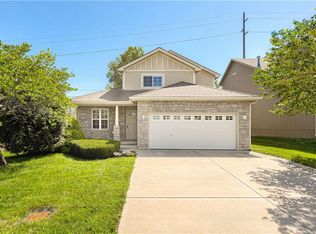 4317 Ironwood Dr, Leavenworth, KS 66048
