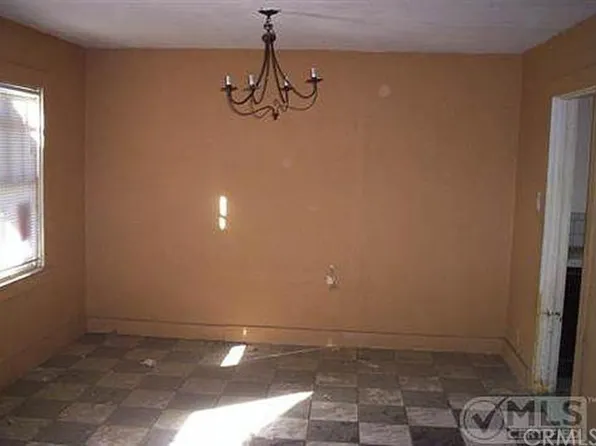 11061 Tujunga Rd, Apple Valley, CA 92308