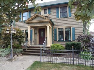 2914 Crescent Dr NE, Warren, OH