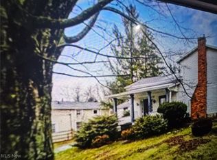 1255 Sharon Copley Rd, Sharon Center, OH 44274