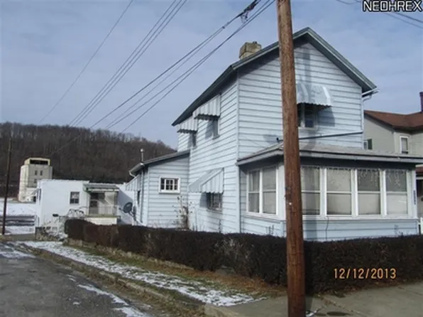 1215 Clover St, Wellsville, OH 43968