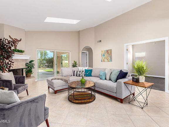 4th image of 6327 E CLAIRE Drive