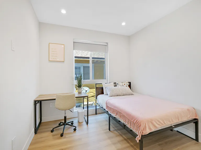 3105 S Normandie Ave #B2 — Photo 26