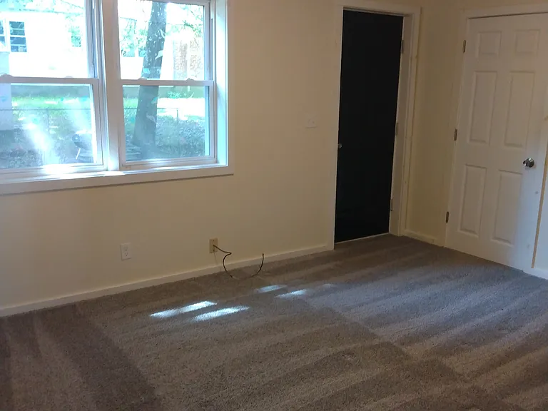 11 Great Hill Rd — Photo 7