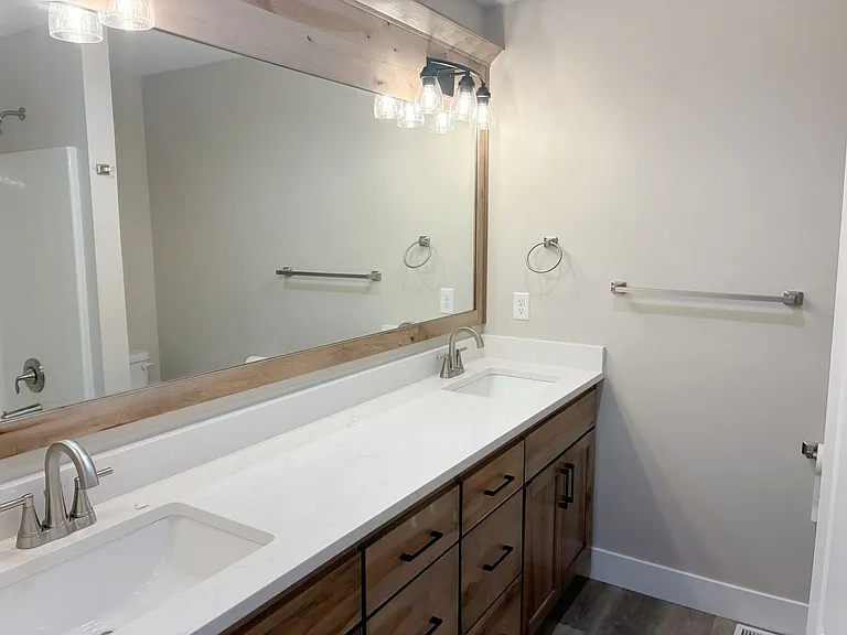 361 N Fanning Ave — Photo 10
