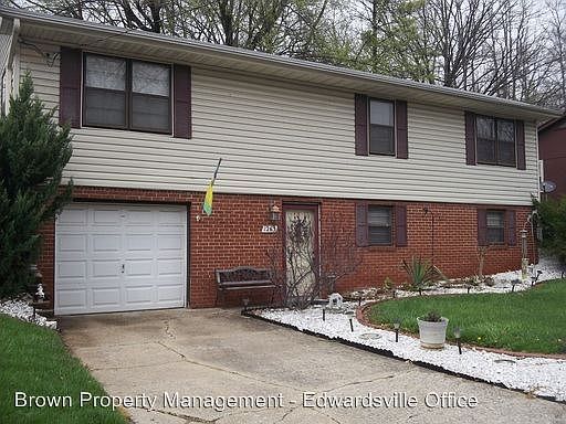 1st image of 1263 N Keebler Ave