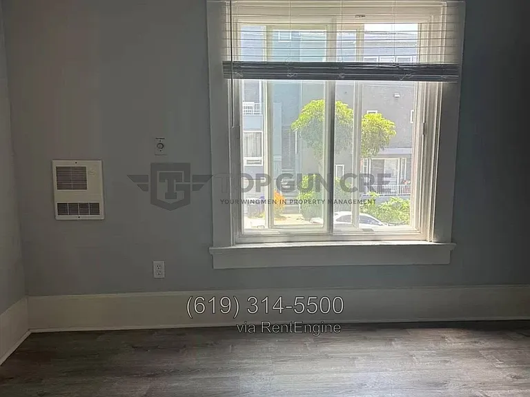 134 W Hawthorn St #17 — Photo 4