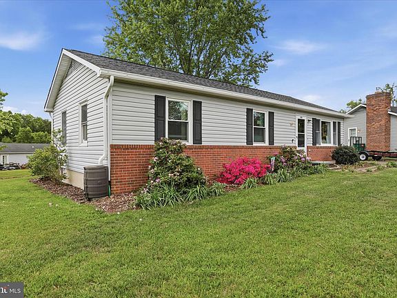 5th image of 106 Lakeview Ct