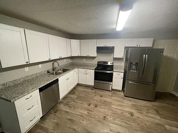 5th image of 4302 Trent Rd