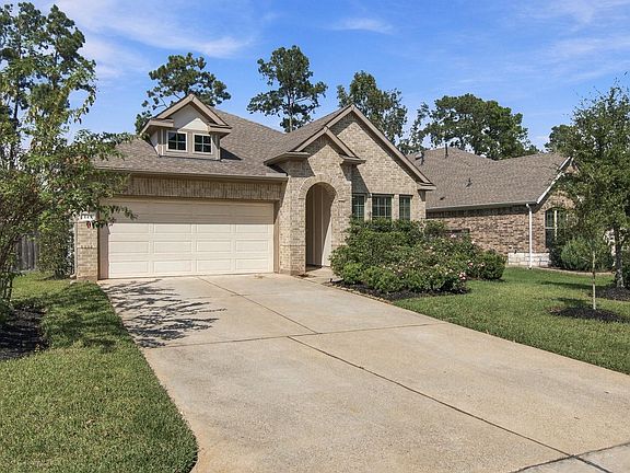 3rd image of 119 Winged Elm Ct