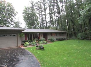 4050 Crestwood Ct, Wisconsin Rapids, WI 54494