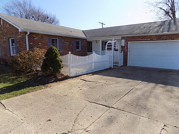 2nd image of 3049 Woodgrove Dr