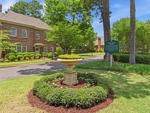 2nd image of 7250 Plantation Cir