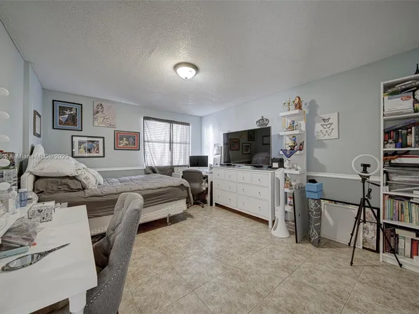 4871 NW 97th Pl #342, Doral, FL 33178