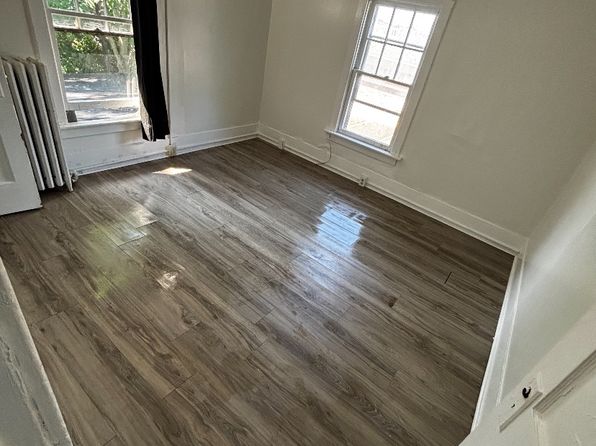 166 W Bridge St #1