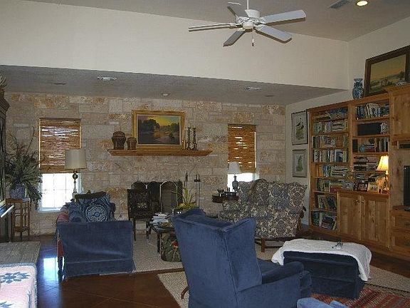 4th image of 499 Fm 1238