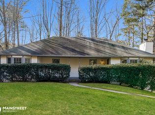 1204 Acorn Ln, Woodstock, GA 30189