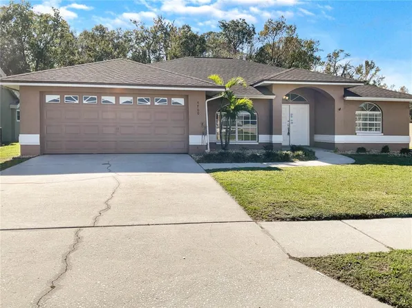 4700 Balsam Dr, Land O Lakes, FL 34639