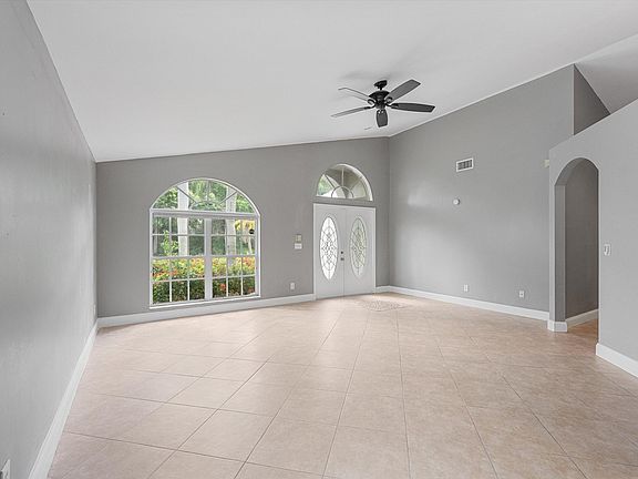 5th image of 1851 Oak Berry Circle