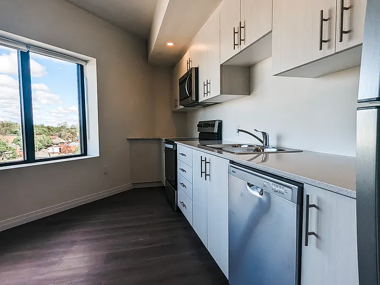 387 King St E #201 — Photo 12