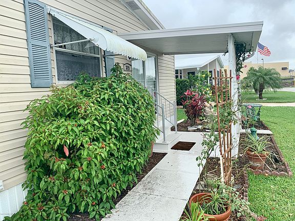 2nd image of 319 Melissa Ln