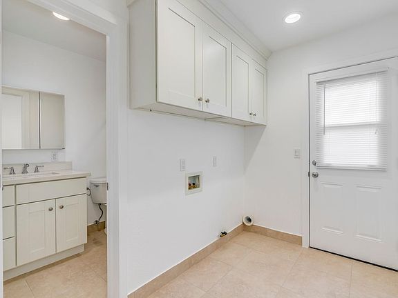 5th image of 501 N Eastwood Ave #501