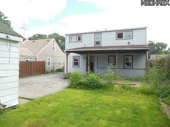 3rd image of 1574 Bancroft Ave