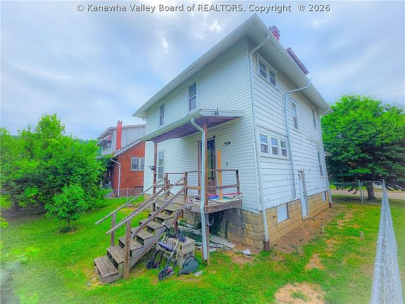 4th image of 505 Elizabeth St