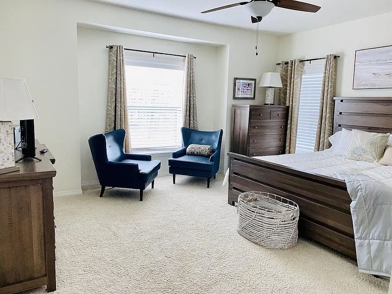6562 Carlinga Dr — Photo 3