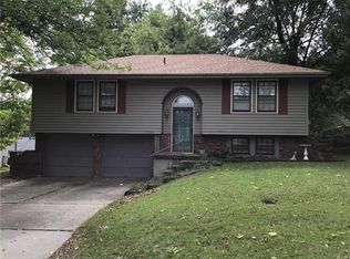 17009 E 2nd St S, Independence, MO 64056