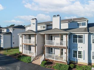 2105 Waters Edge Dr #36, Newark, DE 19702